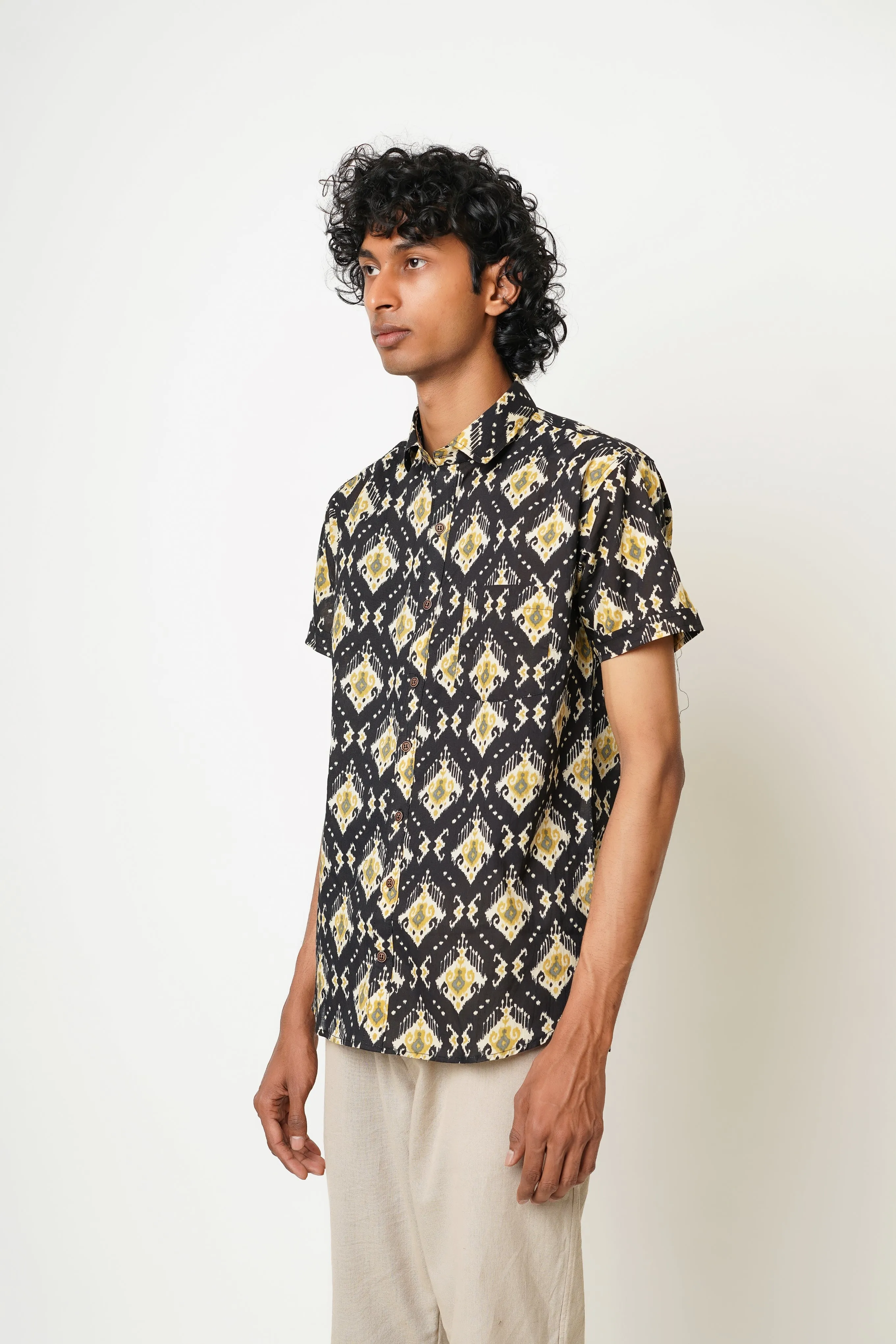 Black Hand Block Men's Half Sleeves Shirt