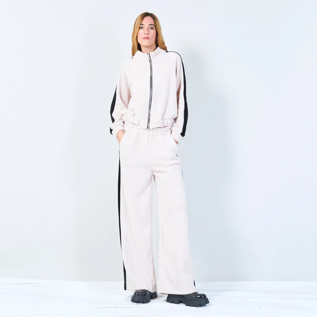 Cropped zip-up jacket and wide-leg pants wholesale