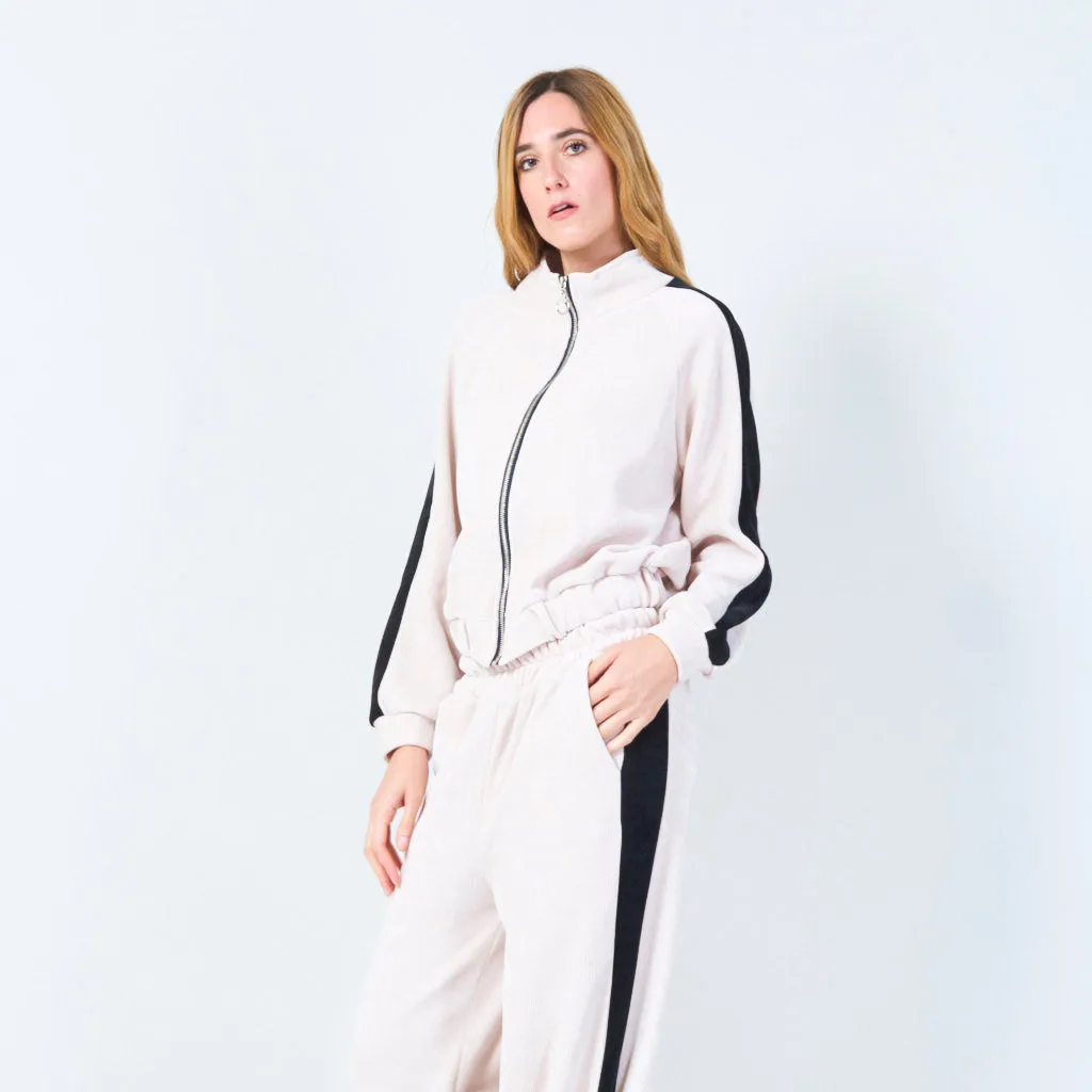 Cropped zip-up jacket and wide-leg pants wholesale
