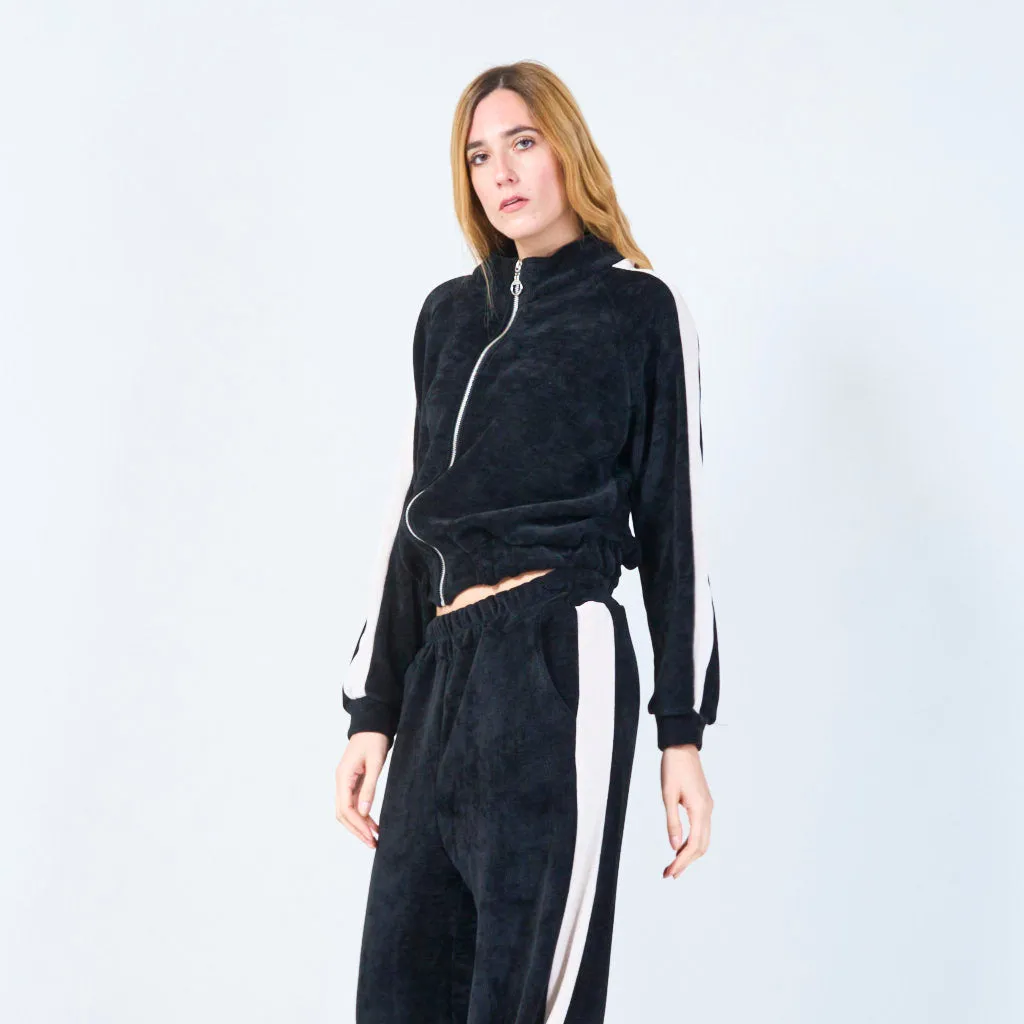 Cropped zip-up jacket and wide-leg pants wholesale