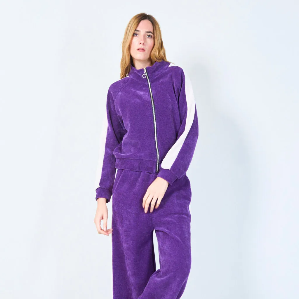 Cropped zip-up jacket and wide-leg pants wholesale