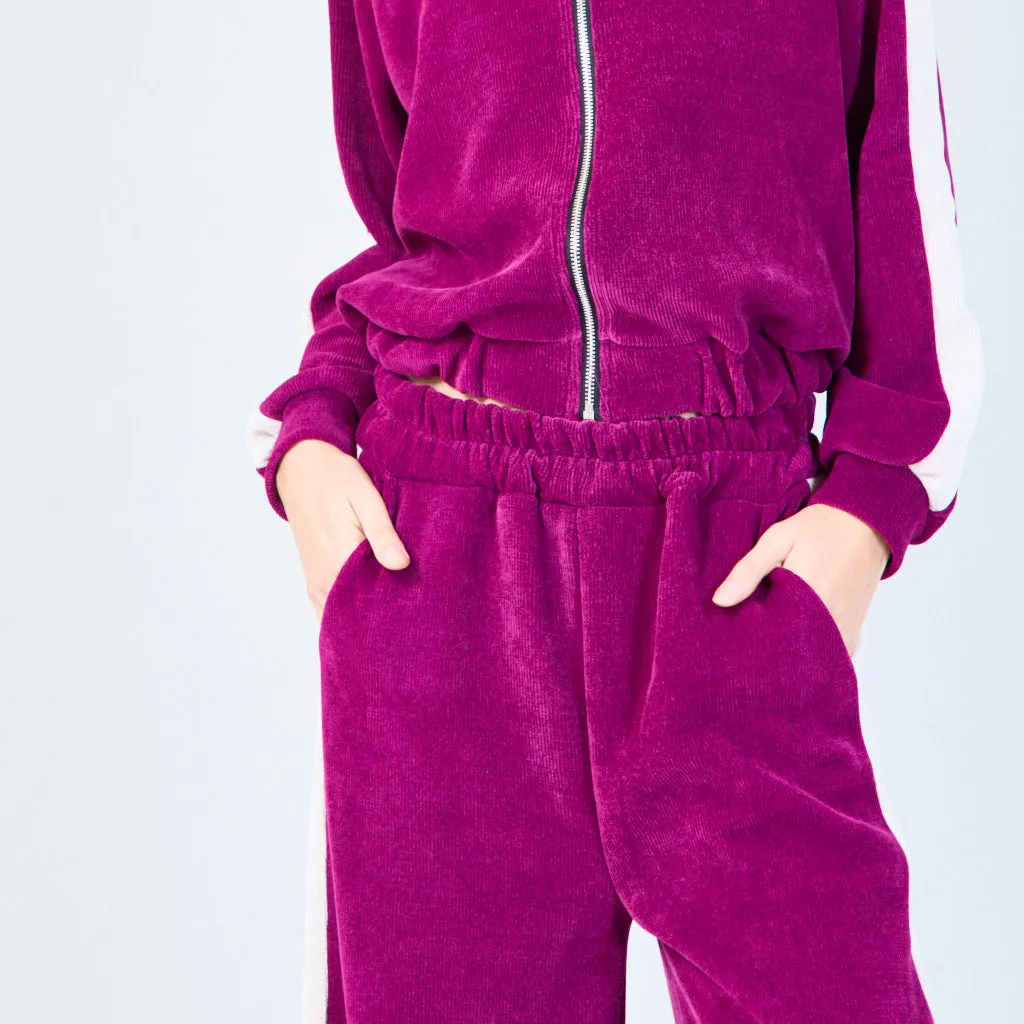 Cropped zip-up jacket and wide-leg pants wholesale