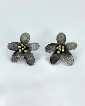 Himatsingka Daniel Flower Pointed Medium Earrings