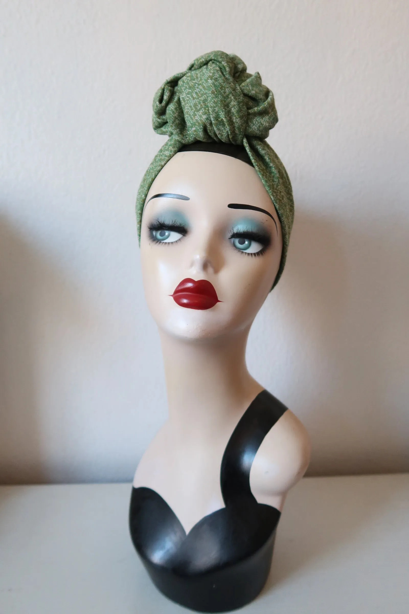 SMALL KNOT Green Tweed (Full Coverage) 1940s Style Pre-tied Turban