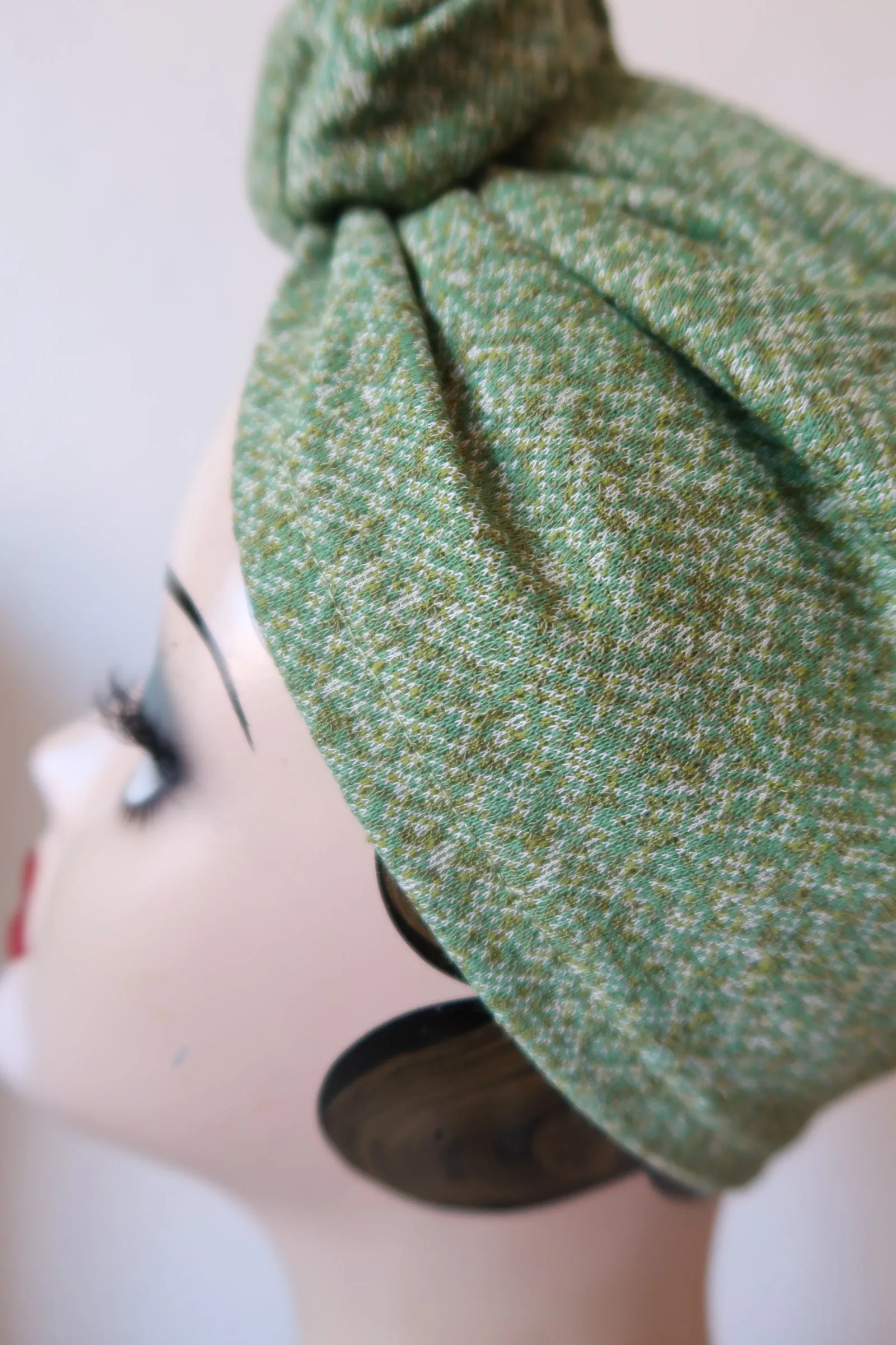 SMALL KNOT Green Tweed (Full Coverage) 1940s Style Pre-tied Turban
